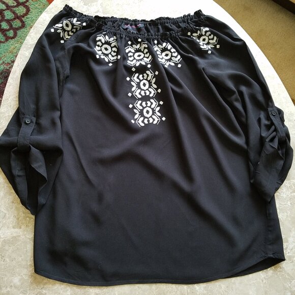 Rayon Black Boho Poet Shirt w/ White Embroidered Bodice S - Picture 1 of 5